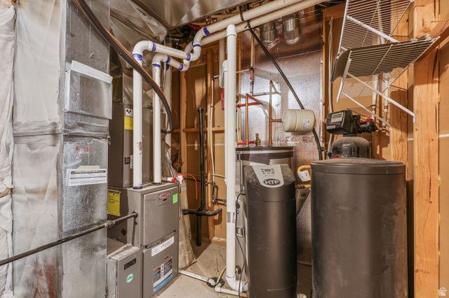 1319 W 650 S, Syracuse, UT 84075