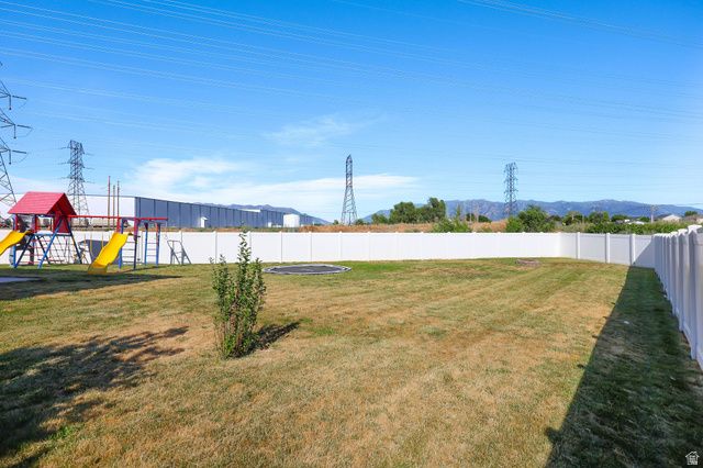 1319 W 650 S, Syracuse, UT 84075
