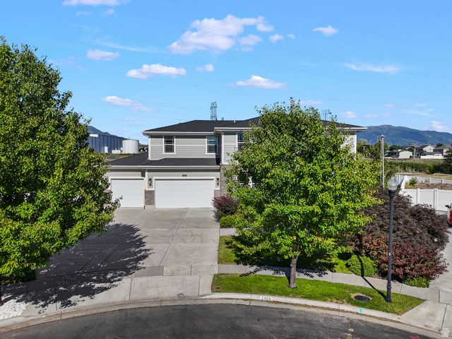 1319 W 650 S, Syracuse, UT 84075