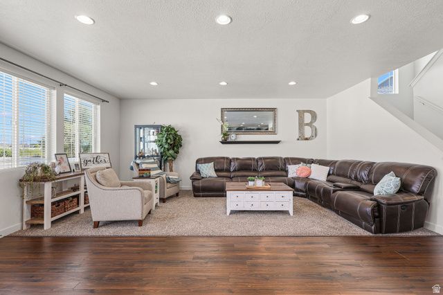 1319 W 650 S, Syracuse, UT 84075