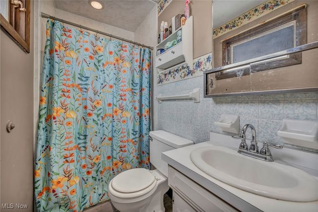 36001 Freed Court, Eastlake, OH 44095