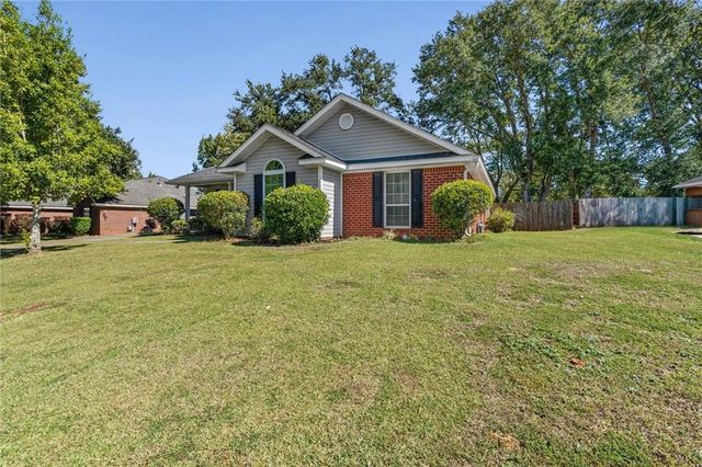 1770 Woodland Hills W Drive, Semmes, AL 36575