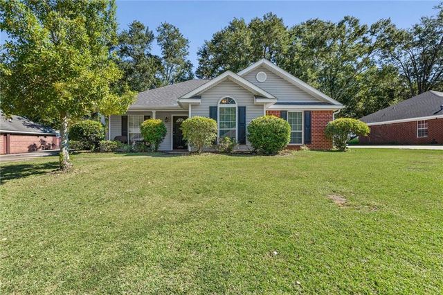 1770 Woodland Hills W Drive, Semmes, AL 36575