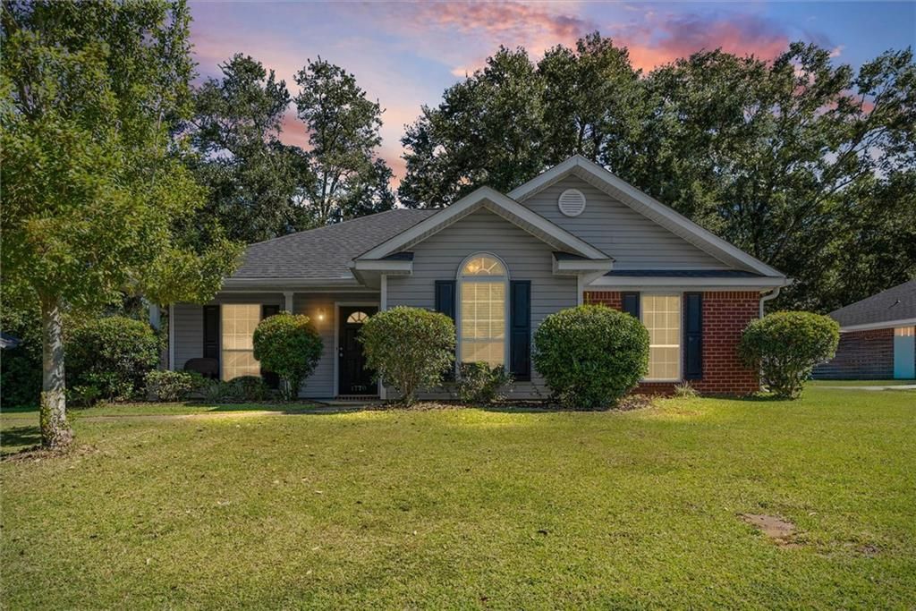 1770 Woodland Hills W Drive, Semmes, AL 36575