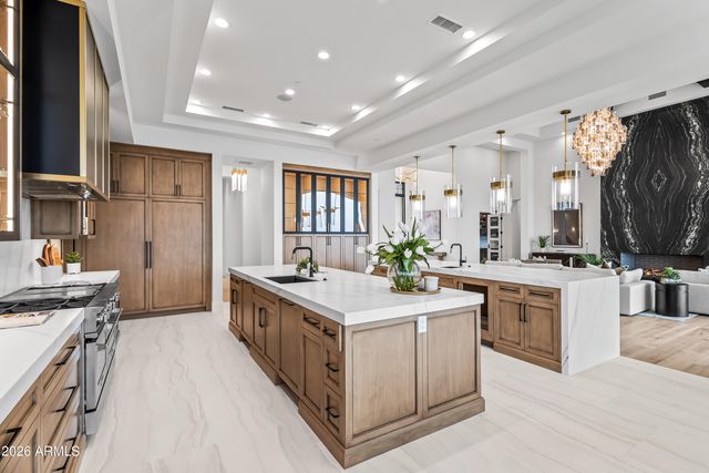 11520 E DREYFUS Avenue, Scottsdale, AZ 85259