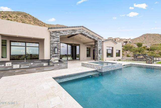 11520 E DREYFUS Avenue, Scottsdale, AZ 85259