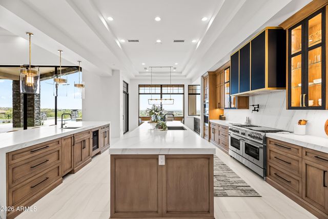 11520 E DREYFUS Avenue, Scottsdale, AZ 85259