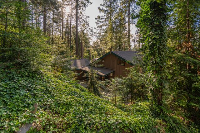 28020 Manzanita Trl, Colfax, CA 95713