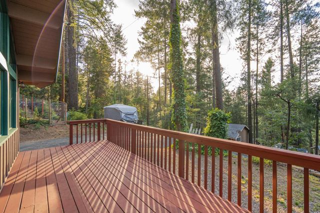 28020 Manzanita Trl, Colfax, CA 95713