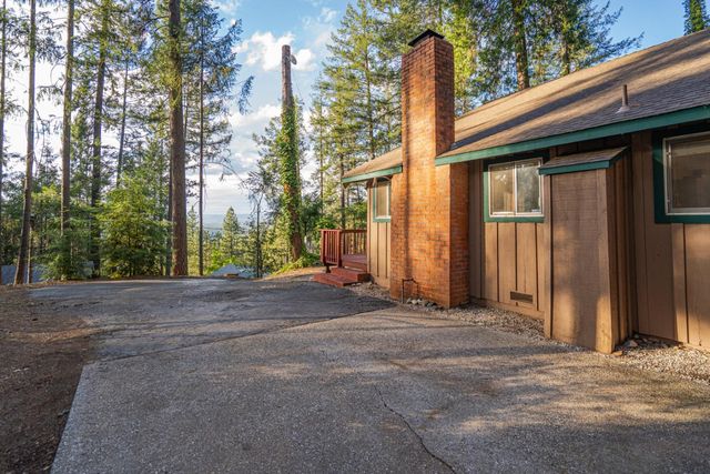 28020 Manzanita Trl, Colfax, CA 95713