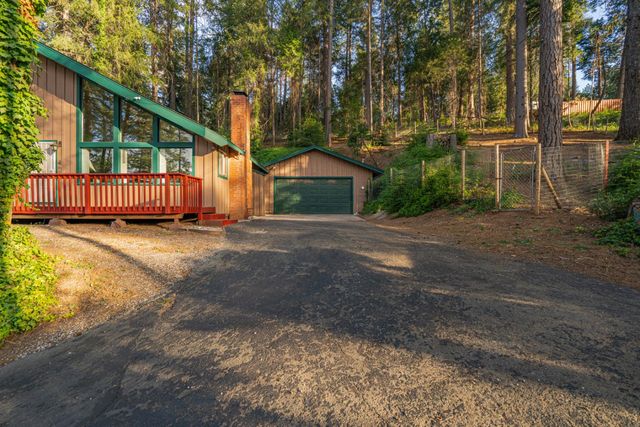 28020 Manzanita Trl, Colfax, CA 95713