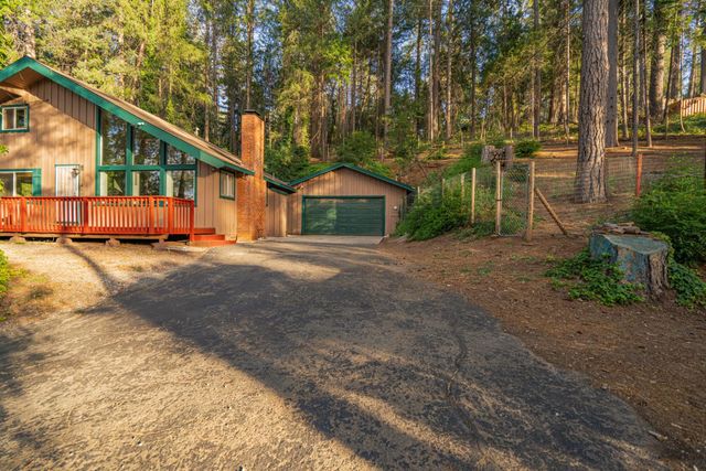 28020 Manzanita Trl, Colfax, CA 95713