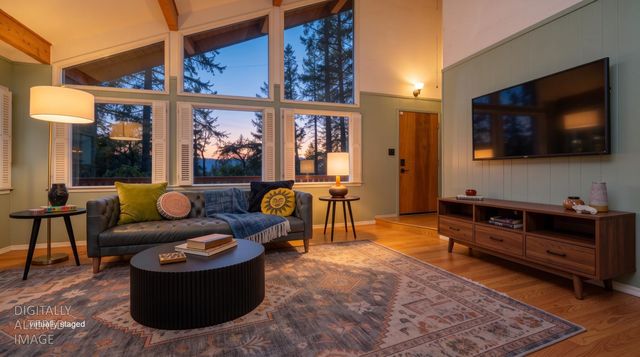 28020 Manzanita Trl, Colfax, CA 95713
