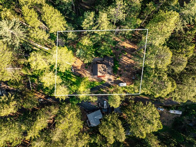28020 Manzanita Trl, Colfax, CA 95713