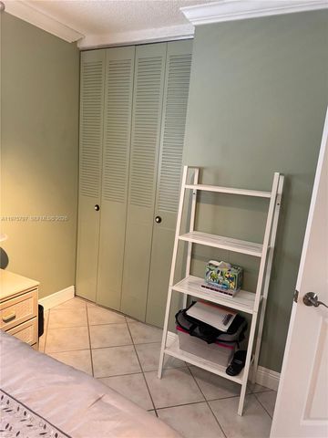 5121 W Oakland Park Boulevard 204, Lauderdale Lakes, FL 33313