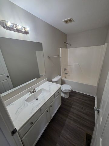 1825 Hermosa St, Nashville, TN 37208