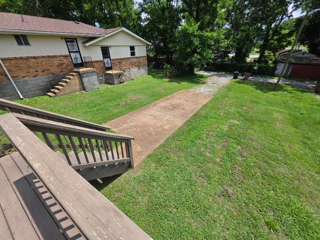 1825 Hermosa St, Nashville, TN 37208