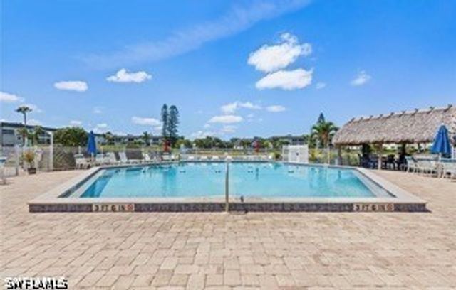 1018 Manatee RD E107, Naples, FL 34114