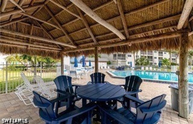 1018 Manatee RD E107, Naples, FL 34114
