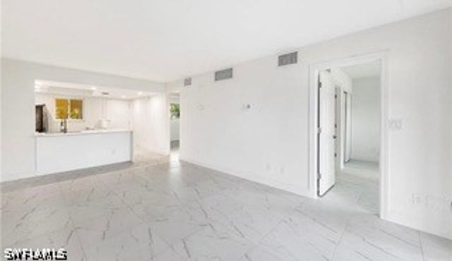 1018 Manatee RD E107, Naples, FL 34114