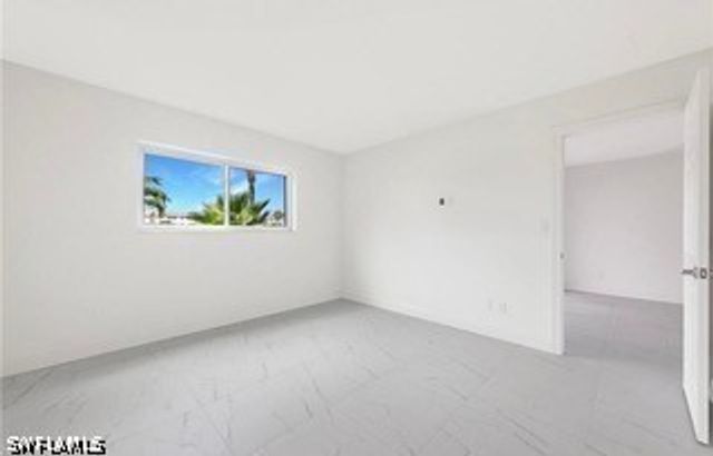 1018 Manatee RD E107, Naples, FL 34114