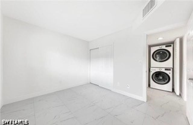1018 Manatee RD E107, Naples, FL 34114