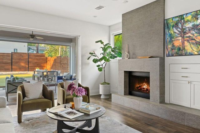 1810 W 29TH ST, Austin, TX 78703