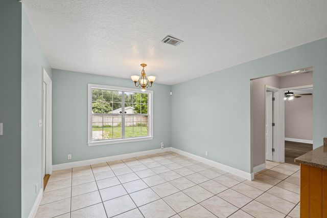 3069 Stamps Avenue, Crestview, FL 32539