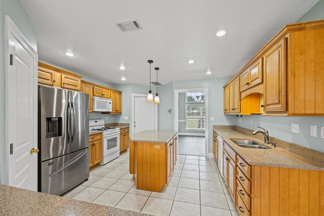 3069 Stamps Avenue, Crestview, FL 32539