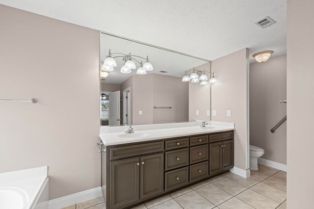 3069 Stamps Avenue, Crestview, FL 32539