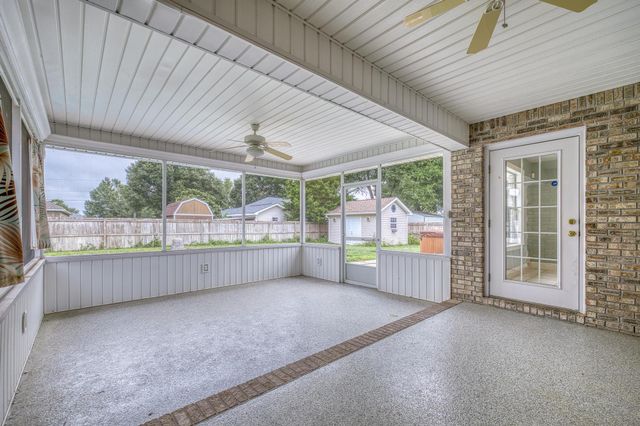 3069 Stamps Avenue, Crestview, FL 32539