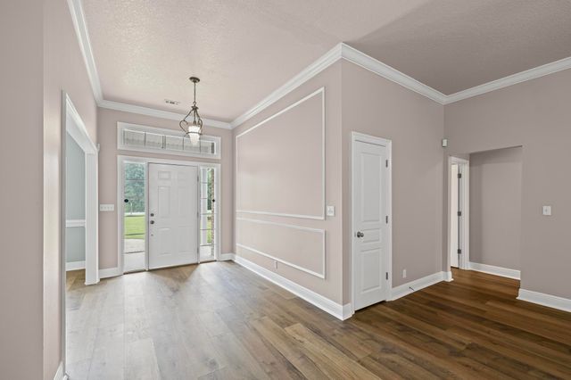 3069 Stamps Avenue, Crestview, FL 32539