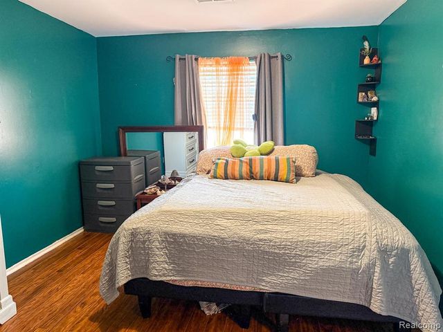 10077 Allen Pointe Drive, Allen Park, MI 48101