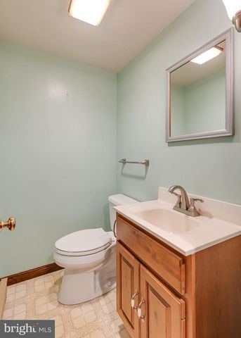 108 SHEEDER RD, Phoenixville, PA 19460