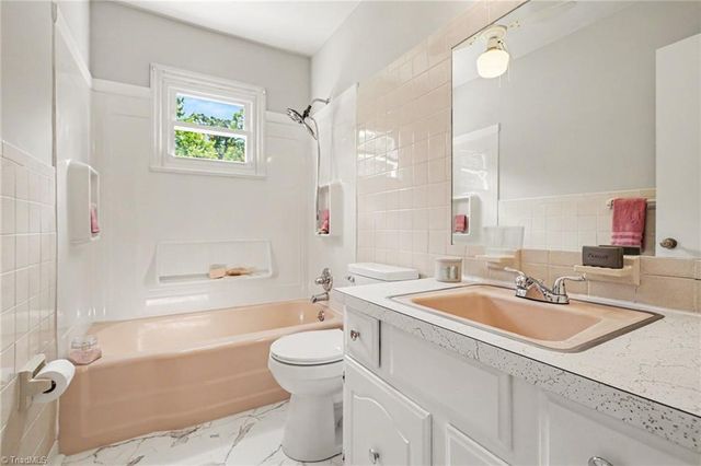 4380 Wesmar Drive, Pfafftown, NC 27040