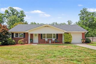 4380 Wesmar Drive, Pfafftown, NC 27040