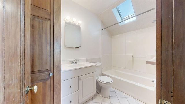 22 Summer Ave 3, Waltham, MA 02452