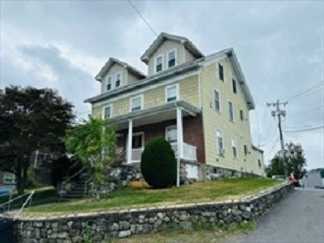 22 Summer Ave 3, Waltham, MA 02452