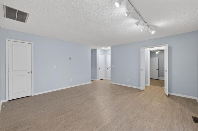 1400 Pennington Avenue, Edmond, OK 73012