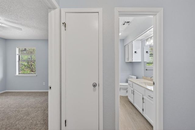 1400 Pennington Avenue, Edmond, OK 73012