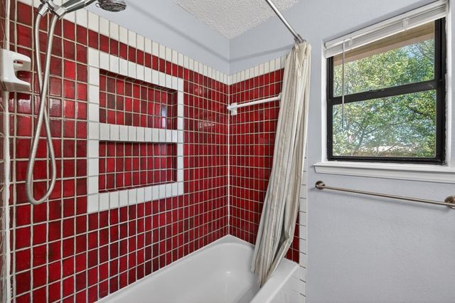 1400 Pennington Avenue, Edmond, OK 73012