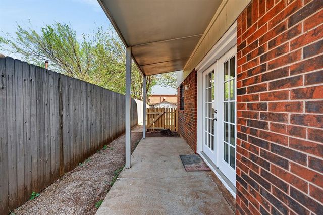 1400 Pennington Avenue, Edmond, OK 73012