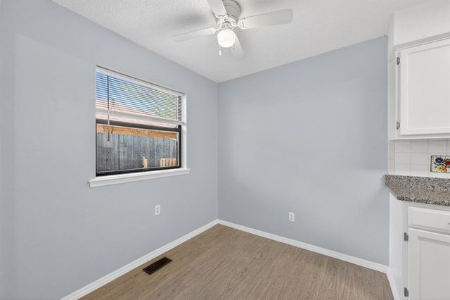 1400 Pennington Avenue, Edmond, OK 73012