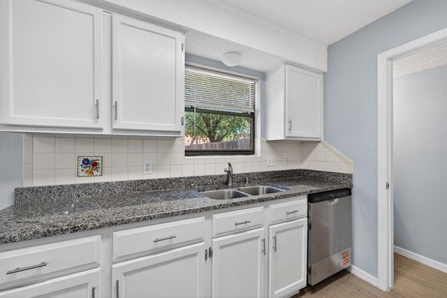 1400 Pennington Avenue, Edmond, OK 73012