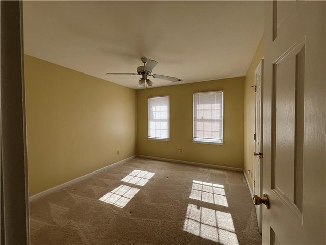 1079 Sunny Field Lane, Lawrenceville, GA 30043