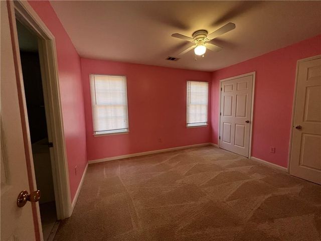 1079 Sunny Field Lane, Lawrenceville, GA 30043