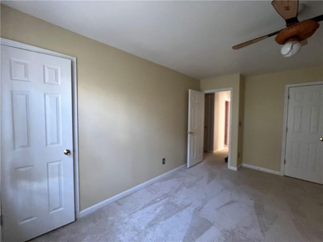 1079 Sunny Field Lane, Lawrenceville, GA 30043