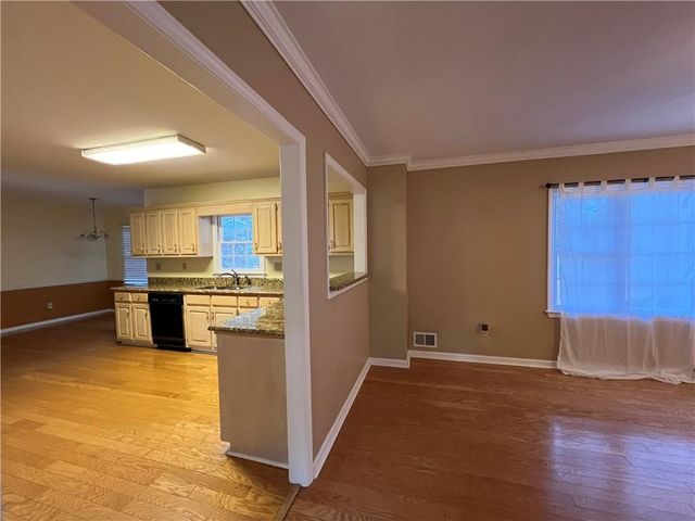 1079 Sunny Field Lane, Lawrenceville, GA 30043