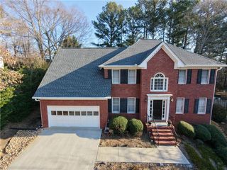 1079 Sunny Field Lane, Lawrenceville, GA 30043