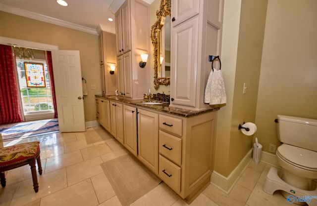 2003 Big Cove Road SE, Huntsville, AL 35801